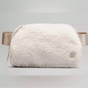 LULULEMON SHERPA BELT BAG WITH TAGS BRAND NEW!!!